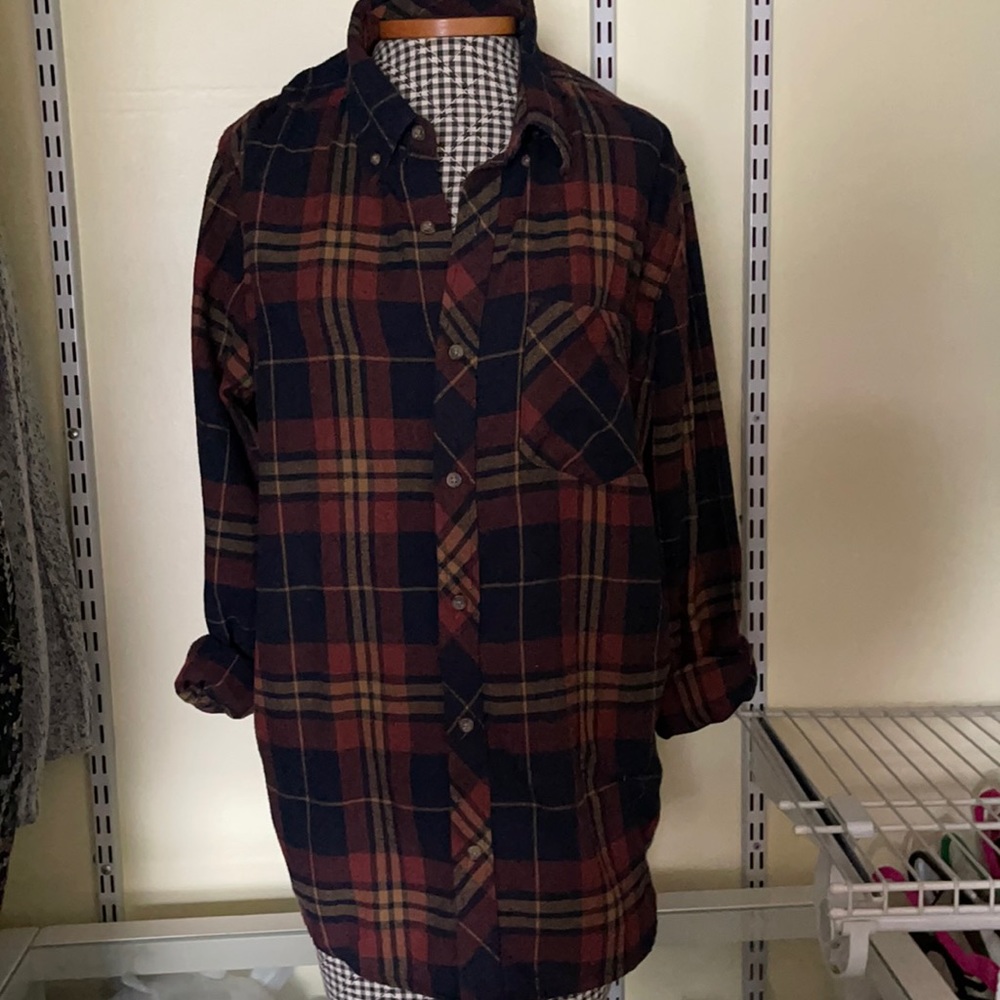 Men’s Plaid Button up